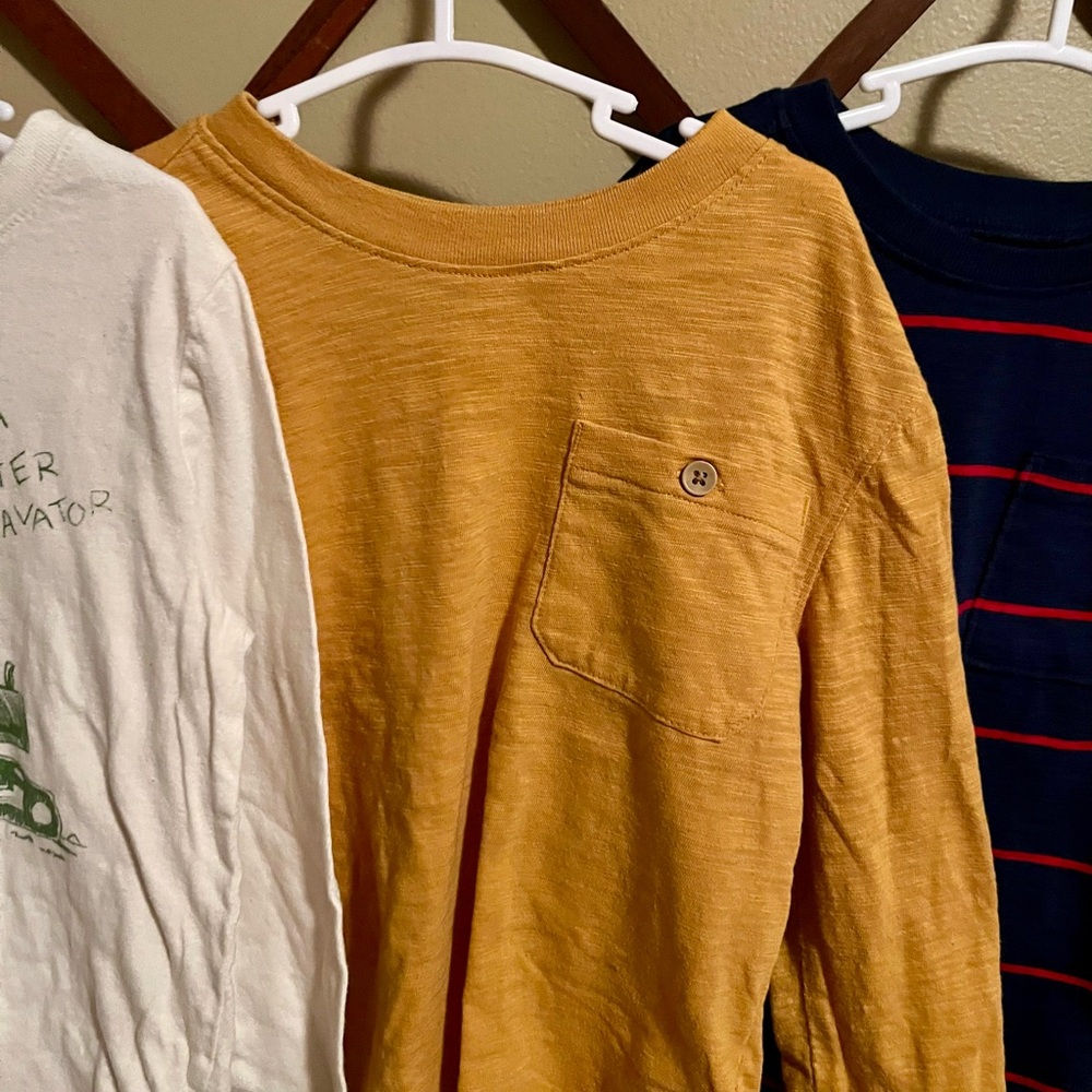 Old Navy 4T Long-Sleeve Pocket Tee Bundle - Picture 3 of 7